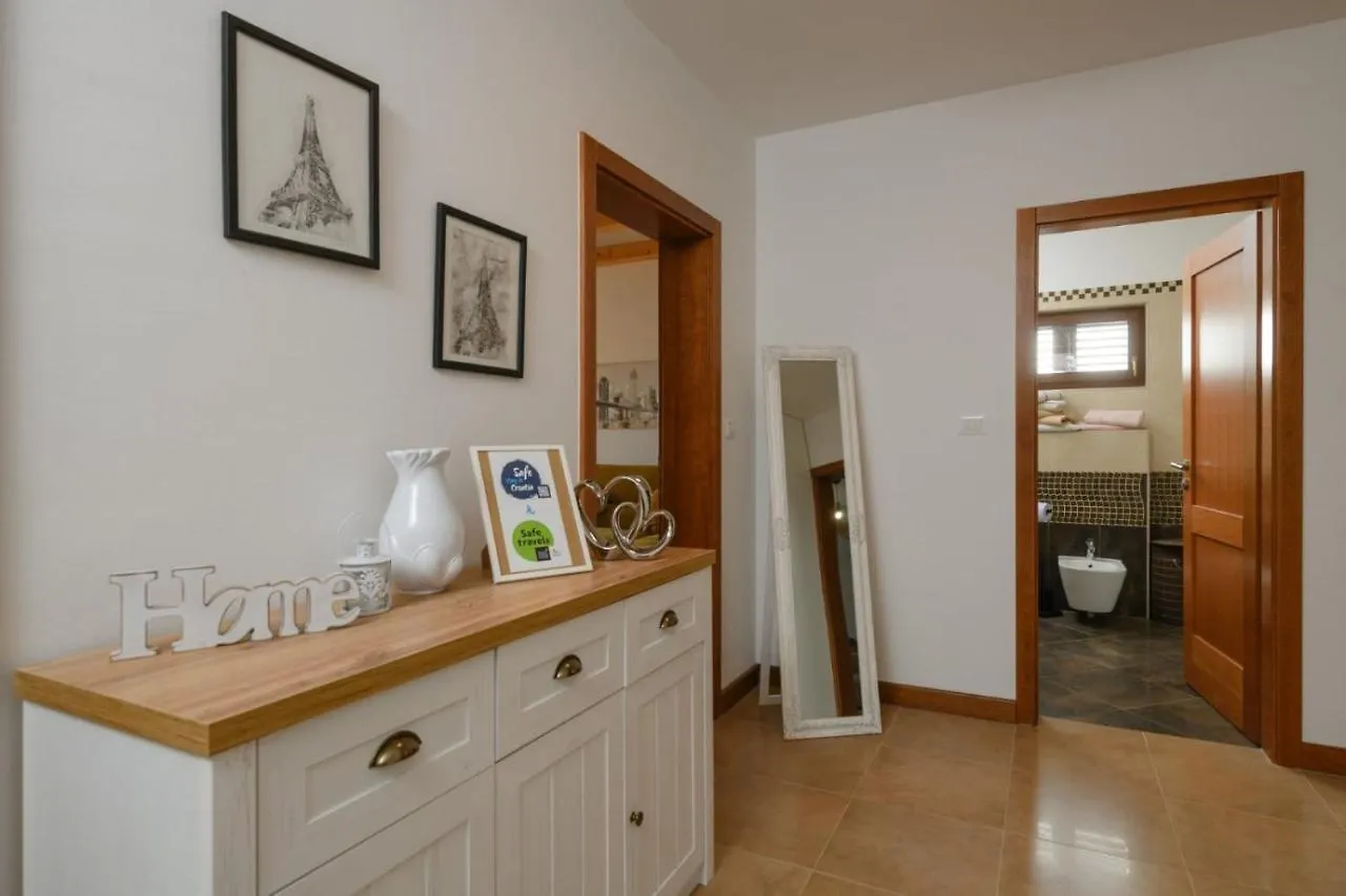 Apartman D&S Apartment Liznjan